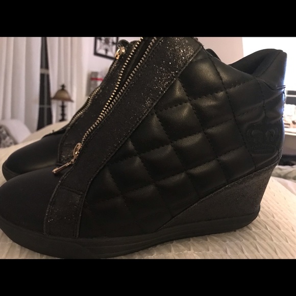 Juicy Couture NEW black booties size 9 NEW w/zippe - Picture 2 of 5